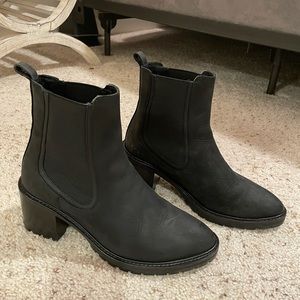 Women’s size 8 Thursday knockout boot